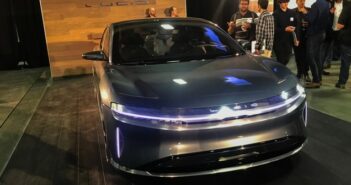 Lucid Air: AMP-1-Fabrik lässt Back Stage Blicke zu (Foto: shutterstock - gg5795)