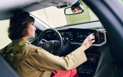 Autoradio ade: Wie das Infotainmentcenter Einzug hielt (Foto: Stellantis / Opel)