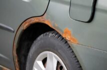 Rost entfernen: Auto von Korrosion befreien und den Lack schützen ( Foto: Adobe Stock-Pascal Huot )