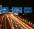 Wie viele Autos gibt es in Deutschland? (Foto: AdobeStock - Stephan Walochnik 10303795)