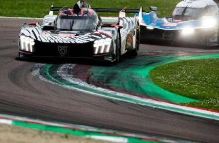Imola-Pleiten für PEUGEOT 9X8: Team vorbereitet sich auf (Foto: PEUGEOT)